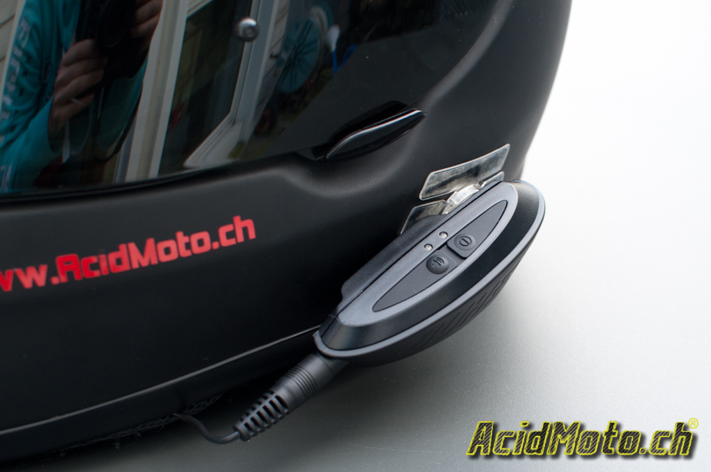 Buhel D01, un kit mains-libres sans écouteur » , le site suisse  de l'information moto