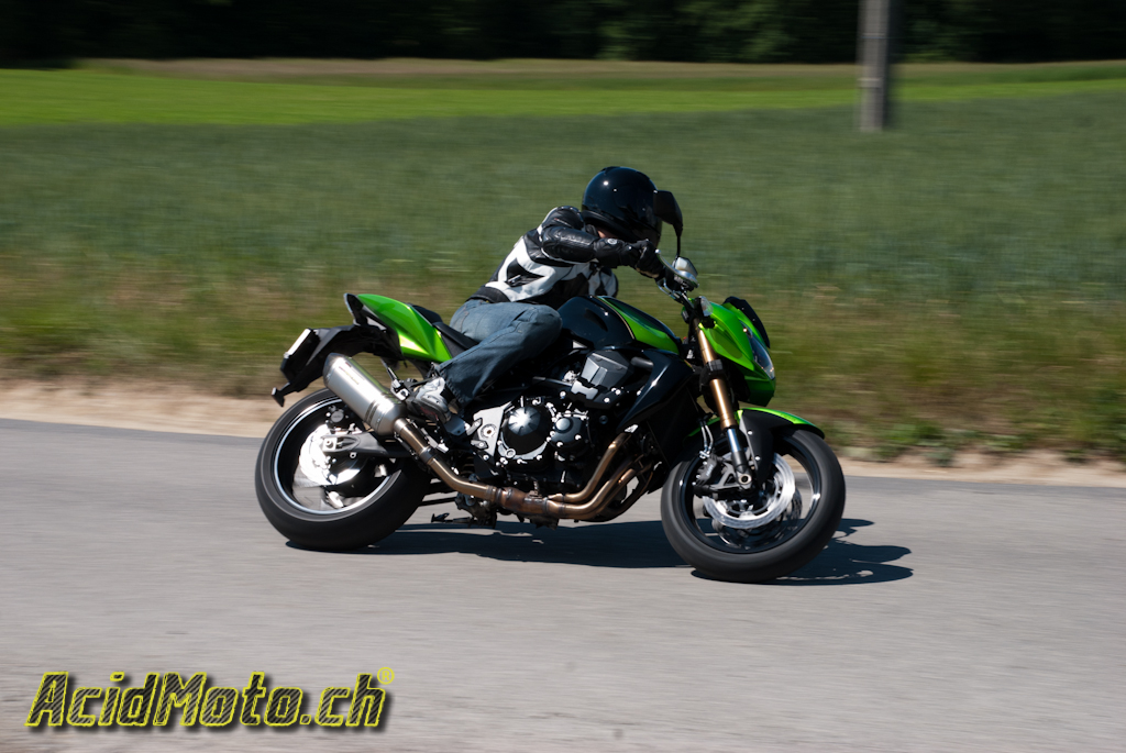 Kawasaki Z 750 R ABS – La même, en mieux! » , le site suisse de  l'information moto
