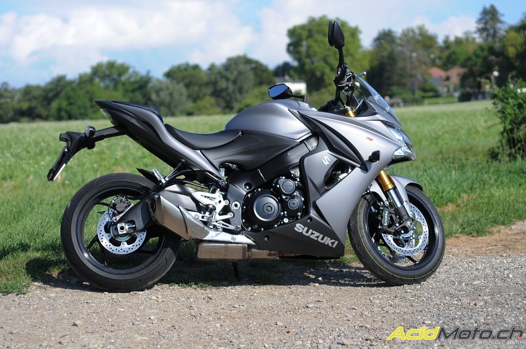 Essai De La Suzuki Gsx S 1000f L Habit Ne Fait Pas Le Moine Acidmoto Ch Le Site Suisse De L Information Moto