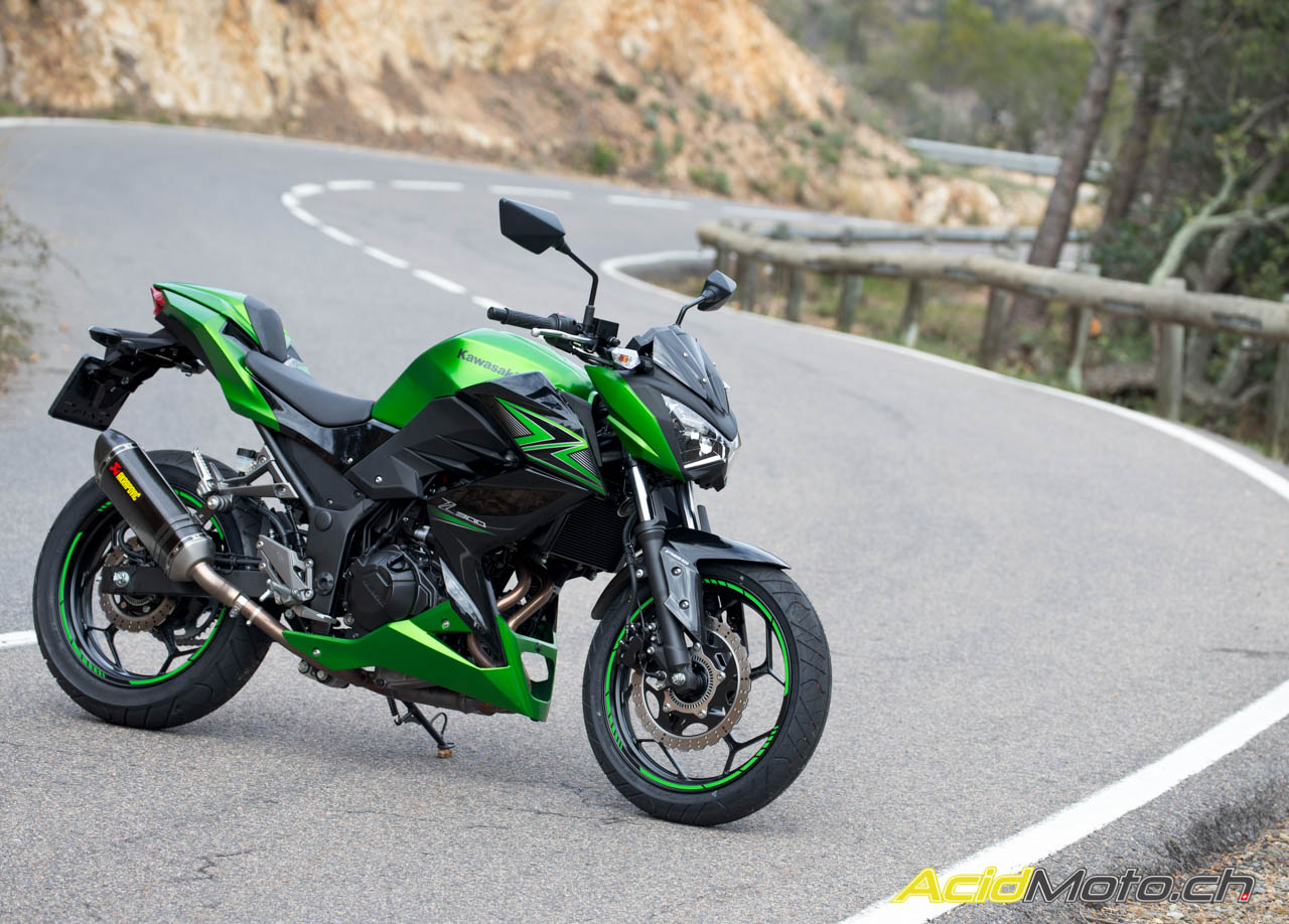 Essai De La Kawasaki Z300 Une Mini Z800 à La Portée De Tous