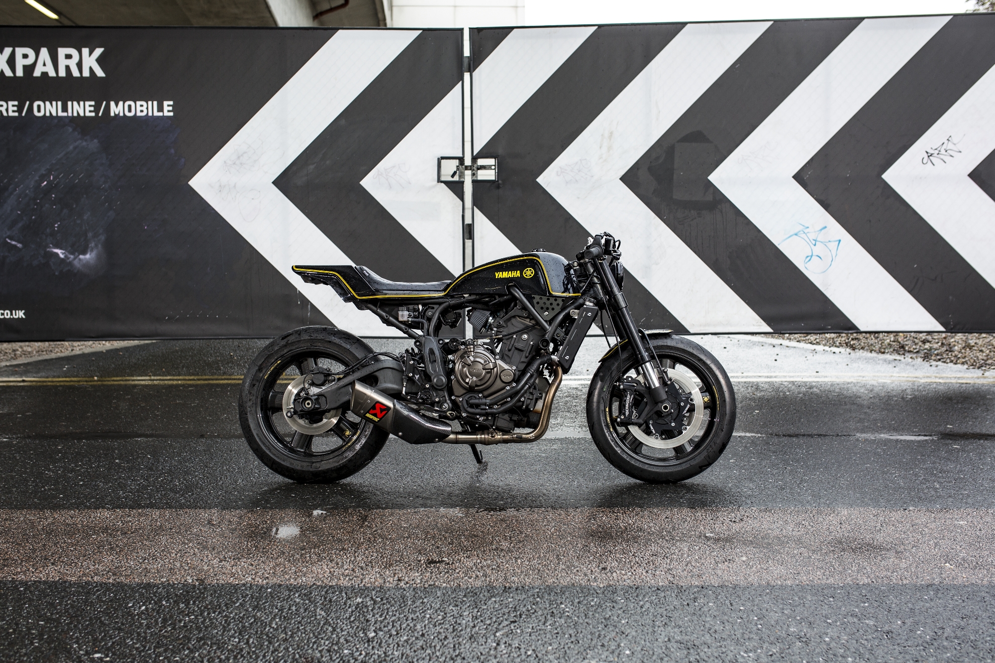 CADRE ARRIERE BMW Double AMORTISSEURS moto BMW Série-R CAFE RACER –  Ignition Custom Motorcycles