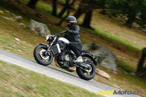 yamaha xsr 700 deutsch