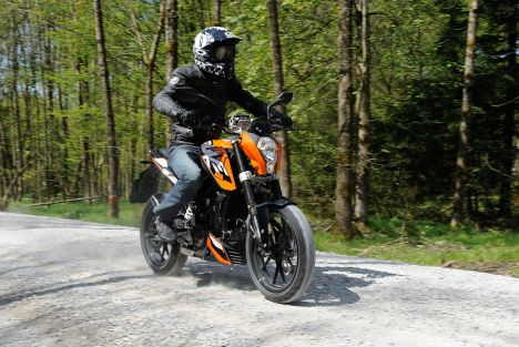 KTM Duke 125 – Ne croquez pas l’Orange sanguine!