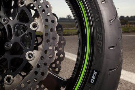 Bridgestone S20 - Testé et approuvé!