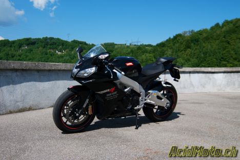 Aprilia RSV4R « Le Scud Italien »