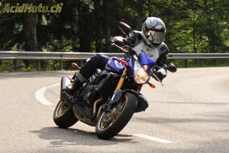 Yamaha FZ8 NA 2010 – Les performances hybrides