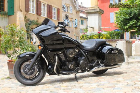 Kawasaki VN1700 Voyager Custom, le bagger japonais!