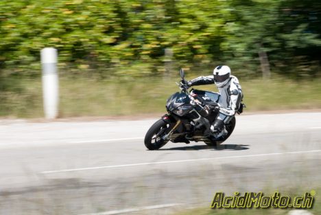 Tuono V4 R APRC – La chevauchée fantastique!