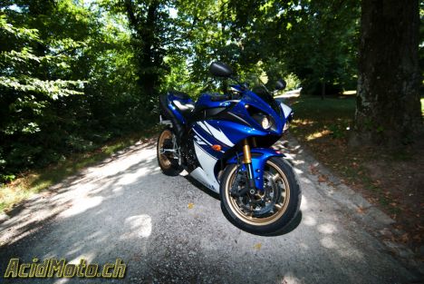 Yamaha R1 2010 «Le monstre gentil»