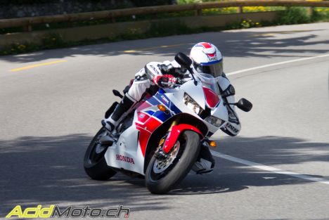 Honda CBR600RR C-ABS, une sportive à contre-courant