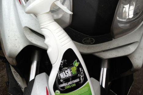 Test du kit de nettoyage moto Wash-Up - Un kit 100% biodégradable et naturel !