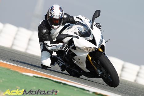 Triumph Daytona 675 R sur le circuit de Carthagène - So exciting !