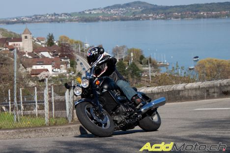 Triumph Rocket III Roadster, la virilité à l&#039;anglaise