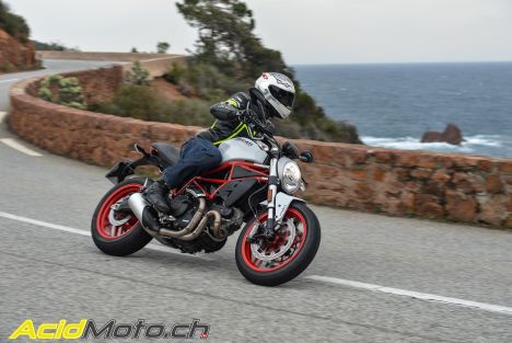 Essai Ducati Monster 797 – Le refroidissement à air existe encore