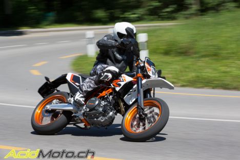 KTM 690 SMC R 2014 - Lorsque le &quot;Ready to race&quot; prend tout son sens !