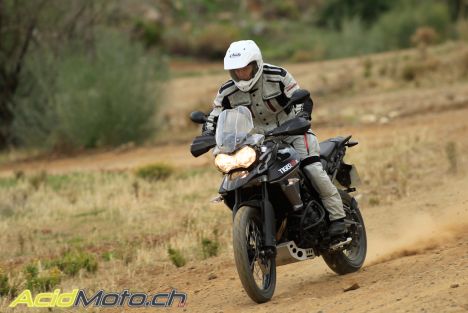Essai - L&#039;Andalousie accueille les Triumph Tiger 800XRx et Tiger 800XCx