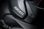Ducati passe la Streetfighter V4 S en mode furtif (Dark Stealth)