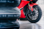 Bridgestone Battlax RS11 et Battlax CR11 - Les nouvelles gommes sportives et racing