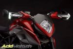 MV Agusta Rivale 800, les premières photos et infos officielles