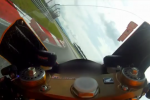 Montez à bord avec Casey Stoner lors des essais de Sepang