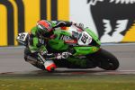 Quelques instants dans l'ambiance dynamique du Kawasaki Racing Team