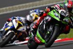 Tom Sykes remporte la première manche au Nürburgring