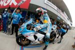 Kevin Schwantz sur le podium de Suzuka avec le team Kagayama