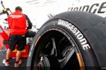 Bridgestone impose l’utilisation du pneu dur pour la course
