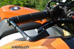 Notre photographe, en extase devant la Honda CBR1000RR Repsol Edition