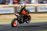 La KTM 1290 Super Duke R en action à Goodwood - Let's Go !