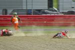 Luxation de l'épaule gauche pour Marc Márquez lors du Warm-up de Silvertsone