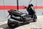 Yamaha X-Max 400 Black Max par Badan Motos