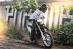 Yamaha TCROSS Hyper Modified - Lorsque le T-Max joue au Transformer !