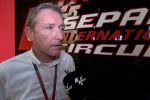 Mike Webb Directeur de Course du MotoGP explique la décision suite à l'accrochage entre Rossi et Marquez