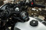 Yard Built präsentiert mit der Moto di Ferro XV950 „Speed Iron&quot; reines Heavy Metal