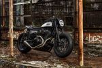 Yard Built präsentiert mit der Moto di Ferro XV950 „Speed Iron&quot; reines Heavy Metal