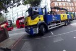 Un camion venant à contre-sens écrase une moto