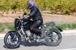 La KTM 890 Duke surprise lors d’un roulage