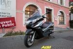Essai Piaggio X10 - L&#039;alternative chic sur le marché des scooters GT