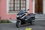 Essai Piaggio X10 - L&#039;alternative chic sur le marché des scooters GT