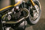 Dark Arts – La Triumph Thruxton R revue par Wenley Andrew