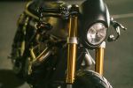 Dark Arts – La Triumph Thruxton R revue par Wenley Andrew