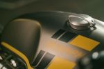 Dark Arts – La Triumph Thruxton R revue par Wenley Andrew