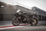 Triumph affute son moteur de Moto2 dans un châssis de Daytona