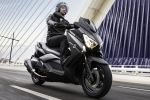 Yamaha présente le X-Max 400 MOMODESIGN