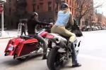 Une Harley-Davidson, le must pour emballer les filles !