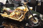 Lauge Jensen travaille sur une moto à 1 million de dollars