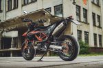 Les KTM 690 SMC R et Enduro R s&#039;offrent un nouveau look 2021
