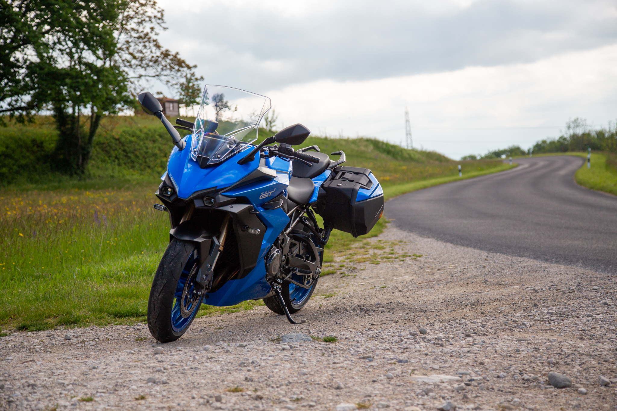 Suzuki-GSX-S-1000-GT-2022-3