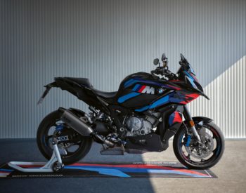 BMW-Motorrad-M-1000-XR-pres-2024-9